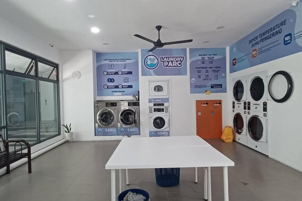 Homestay Arc Cozyhome Austin Hills 4-5Pax 조호르 바루 외부 사진